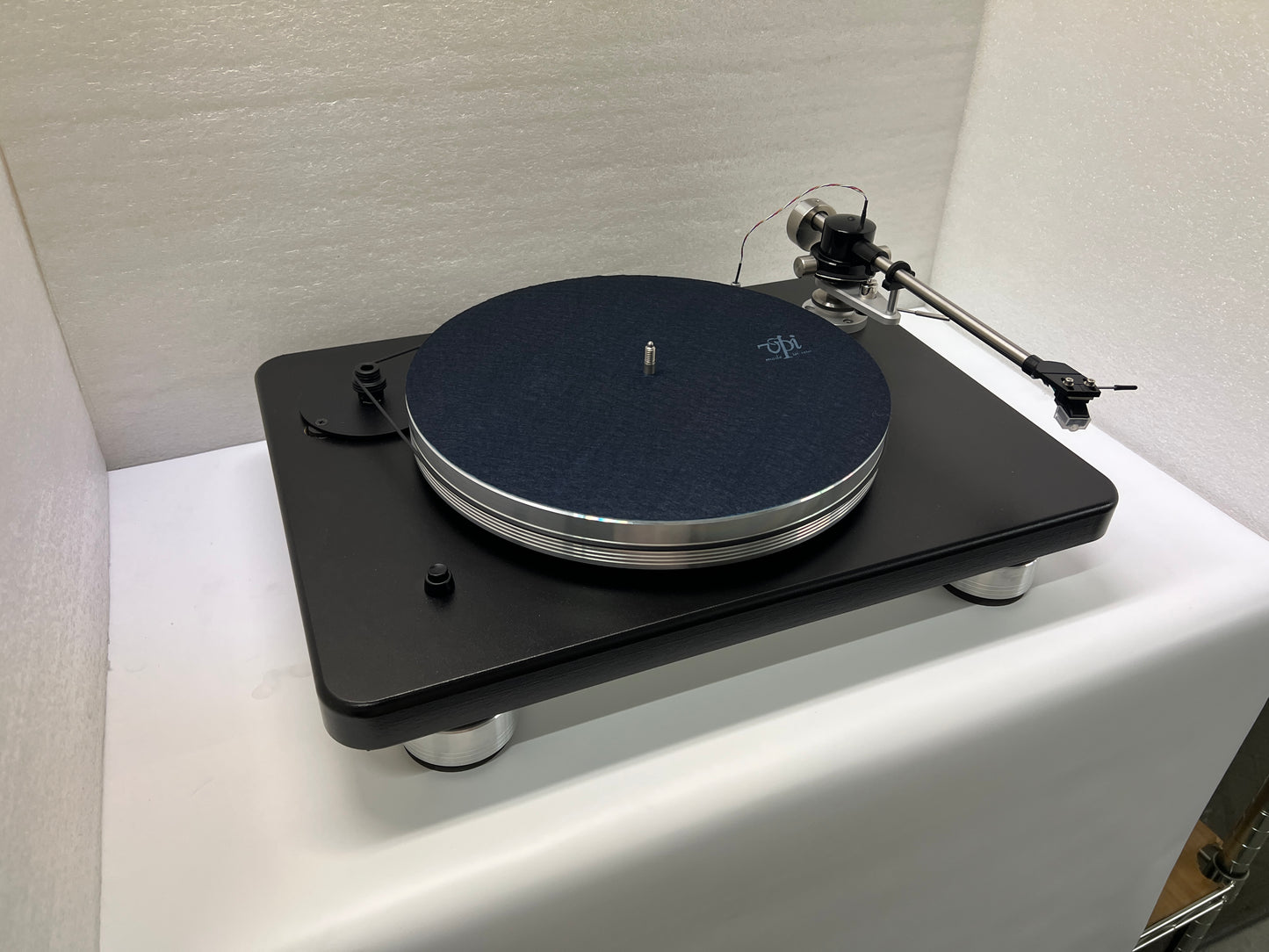 Cliffwood Plus Black (B-Stock)