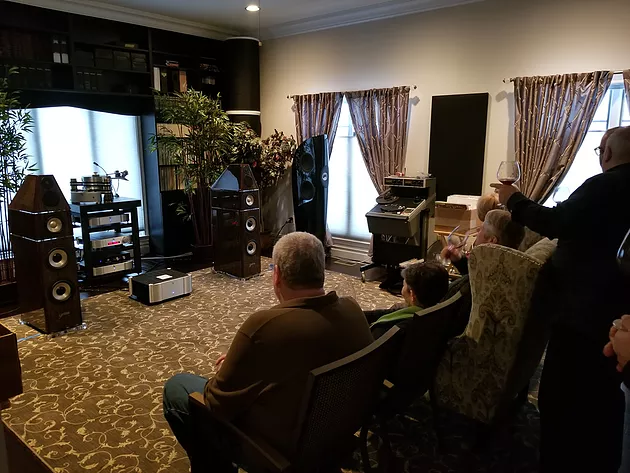 Vino Vinyl (Archived 12/10/2017)