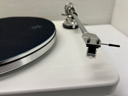Cliffwood White with Traveler Arm